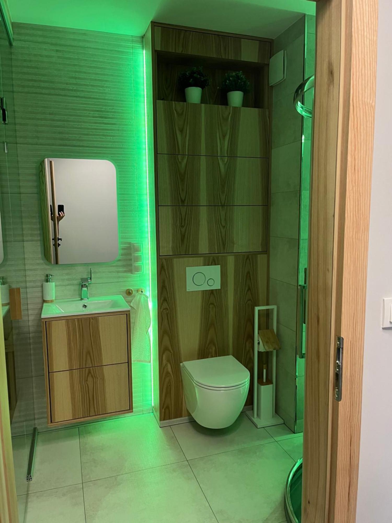 Jesionowe Apartamenty Nad Odra, Stare Miasto, Sauna W Jednym, Klimatyzacja , Garaz Podziemny 0 Zl, Odra River , Old Town, New Building, Air Conditioning, Sauna-One, Underground Garage Free Wroclaw Luaran gambar