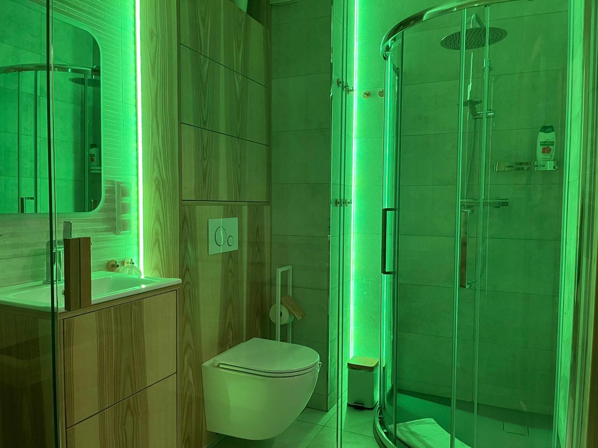 Jesionowe Apartamenty Nad Odra, Stare Miasto, Sauna W Jednym, Klimatyzacja , Garaz Podziemny 0 Zl, Odra River , Old Town, New Building, Air Conditioning, Sauna-One, Underground Garage Free Wroclaw Luaran gambar