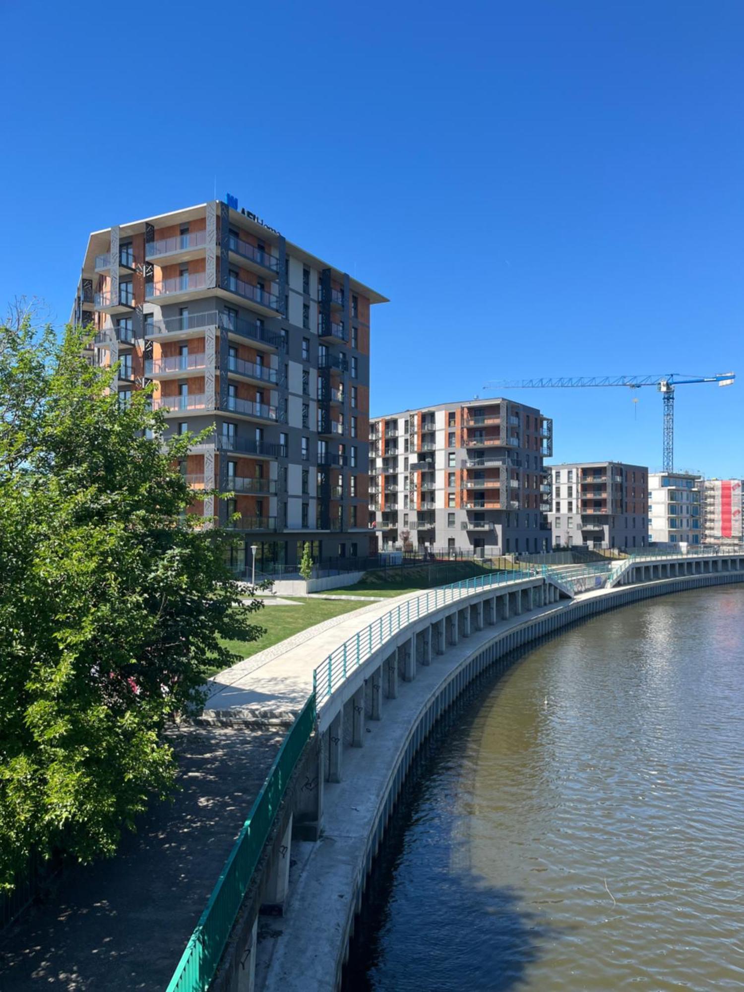 Jesionowe Apartamenty Nad Odra, Stare Miasto, Sauna W Jednym, Klimatyzacja , Garaz Podziemny 0 Zl, Odra River , Old Town, New Building, Air Conditioning, Sauna-One, Underground Garage Free Wroclaw Luaran gambar